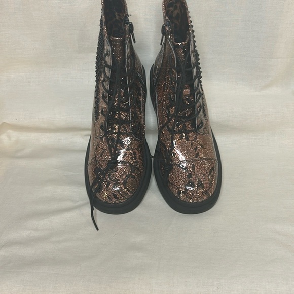 NWT Steve Madden Girls’ J-Kellie Moto Boots Youth Size 4 - Picture 3 of 4